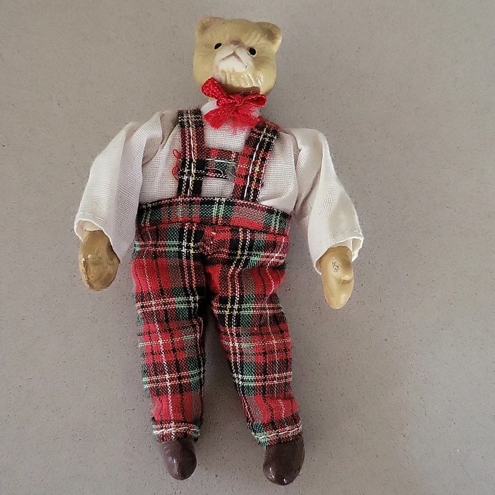 Dollhouse Miniature Bear - Picture 4 of 7